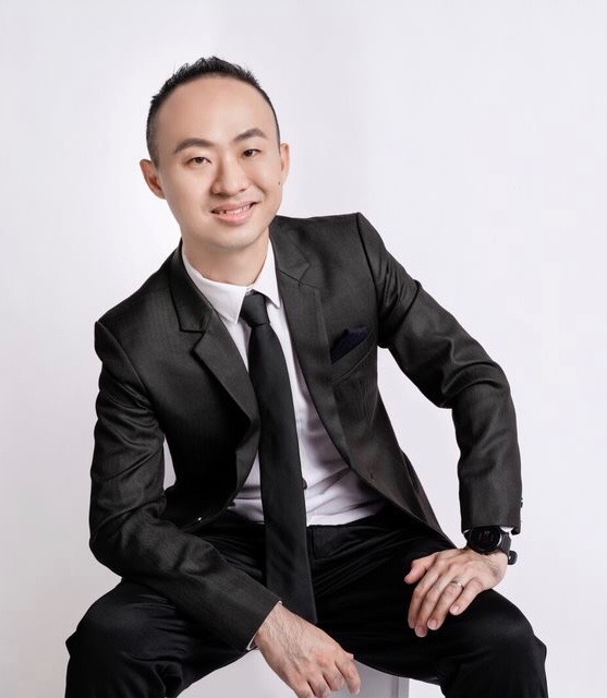 Alan Hee